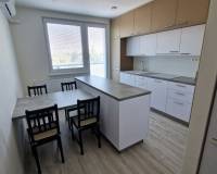 Na prenájom zrekonštruovaný zariadený 3 izbový byt s balkónom Galanta