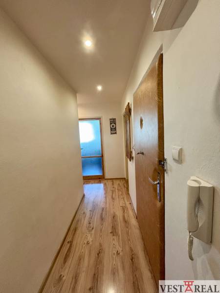 vstupná chodba .jpg