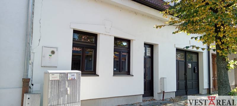 pohľad od ulice.jpg