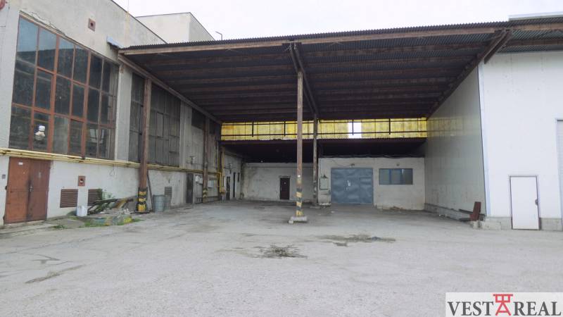 prestrešený prístrešok plocha.jpg