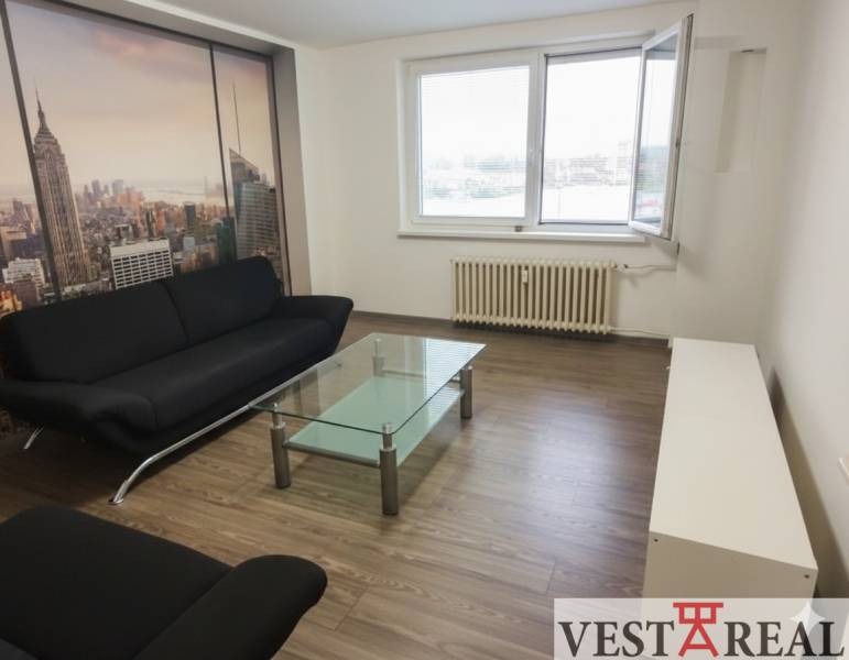 obývacia izba v dvojizbovom byte na predaj.jpg