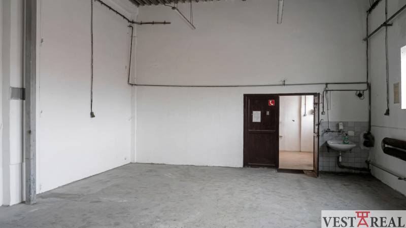 Na prenájom sklad 2 Trnava Trstínska .jpg