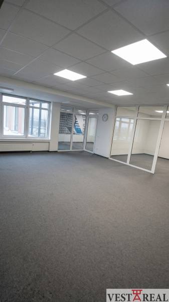 Priestor- kancelária.jpg