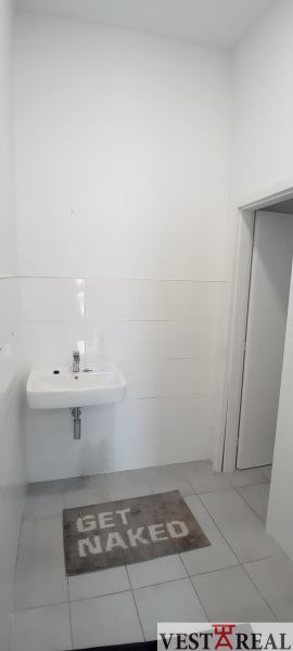 toaleta a sprchový kút.jpg