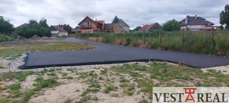 Na predaj Stavebné Pozemky o výmerách: 360m2, 408m2 ,555m2, Malá Mača