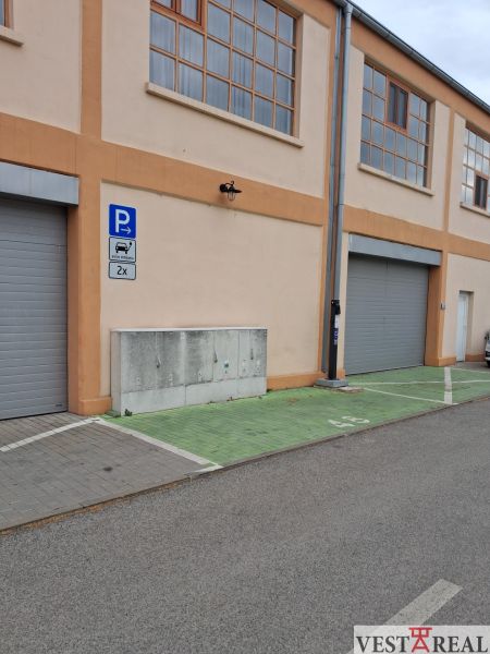 nabíjacia stanica pre auto.jpg