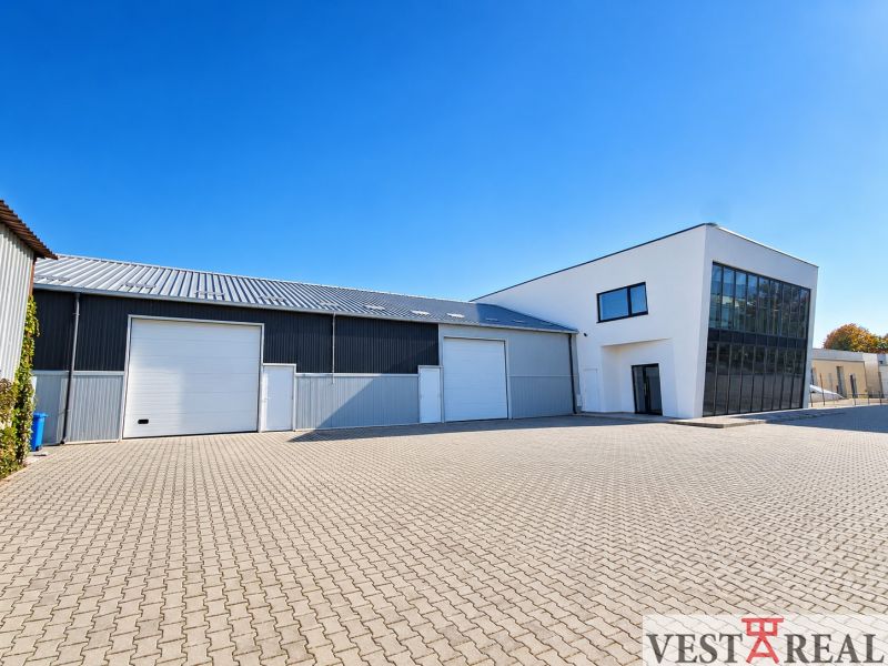 Prenájom skladu 250 m2 Trnava Priemyselná ulica.jpg